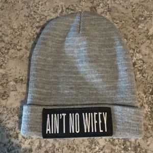 “Ain’t no wifey” grey beanie